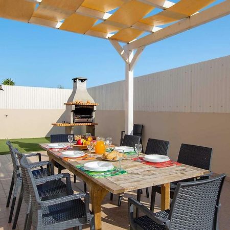 Villa Ruana - 5 Bedrooms On Suite- Free Out Door Hot Jacuzzi - By Bedzy البوفيرا المظهر الخارجي الصورة