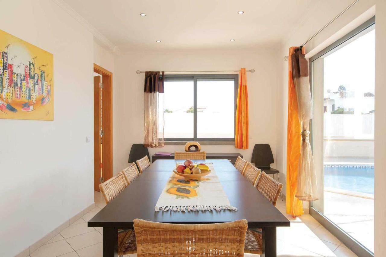 Villa Ruana - 5 Bedrooms On Suite- Free Out Door Hot Jacuzzi - By Bedzy البوفيرا المظهر الخارجي الصورة