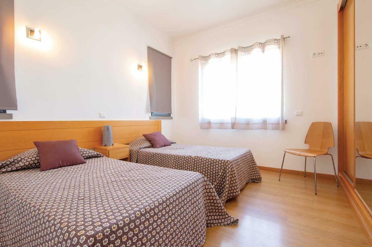 Villa Ruana - 5 Bedrooms On Suite- Free Out Door Hot Jacuzzi - By Bedzy البوفيرا المظهر الخارجي الصورة