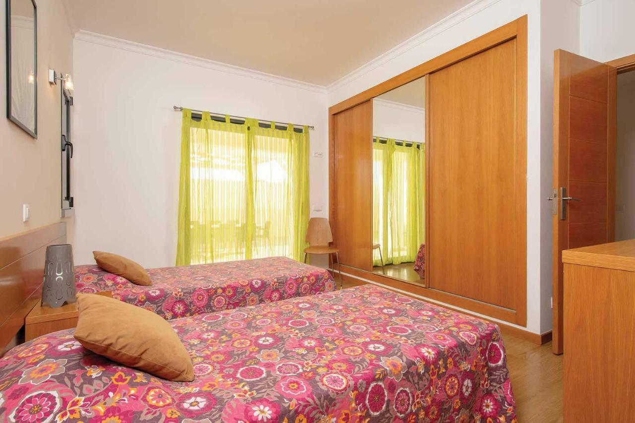 Villa Ruana - 5 Bedrooms On Suite- Free Out Door Hot Jacuzzi - By Bedzy البوفيرا المظهر الخارجي الصورة